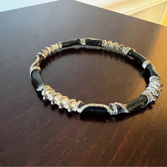 Black Bracelet with Silver Design - Picture 2 of 2